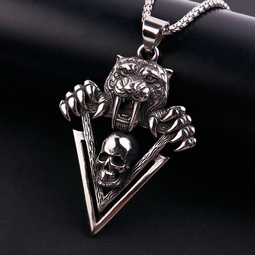 Domineering Tiger Claw Skull Necklace | Punk Street Jewelry