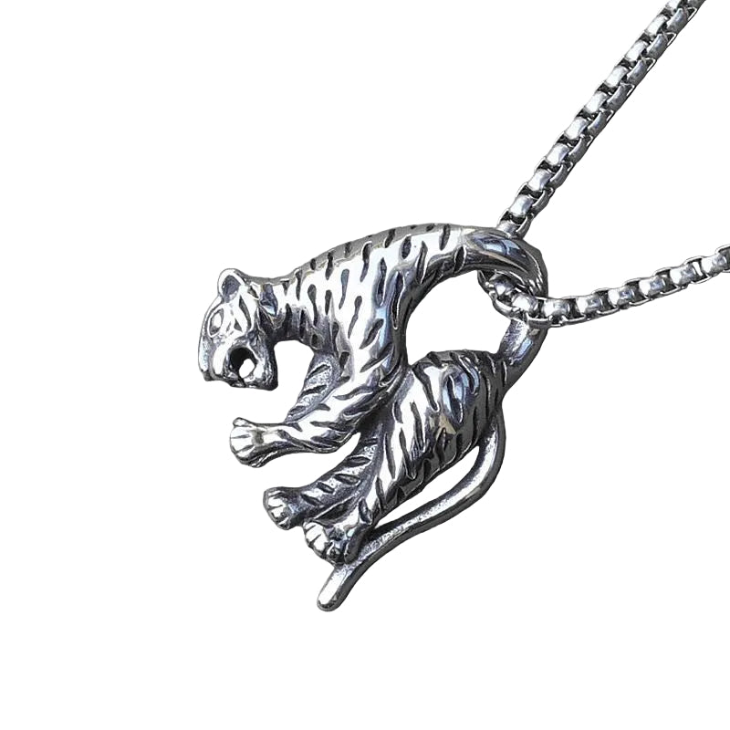 3D Climbing Jaguar Leopard Pendant Necklace for Men, Antique Silver Finish Street Style Wildlife Jewelry