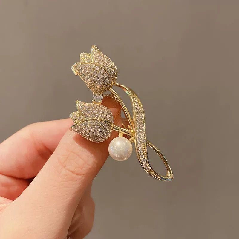 Tulip Flower Brooch Elegant Women Vintage Lapel Pin