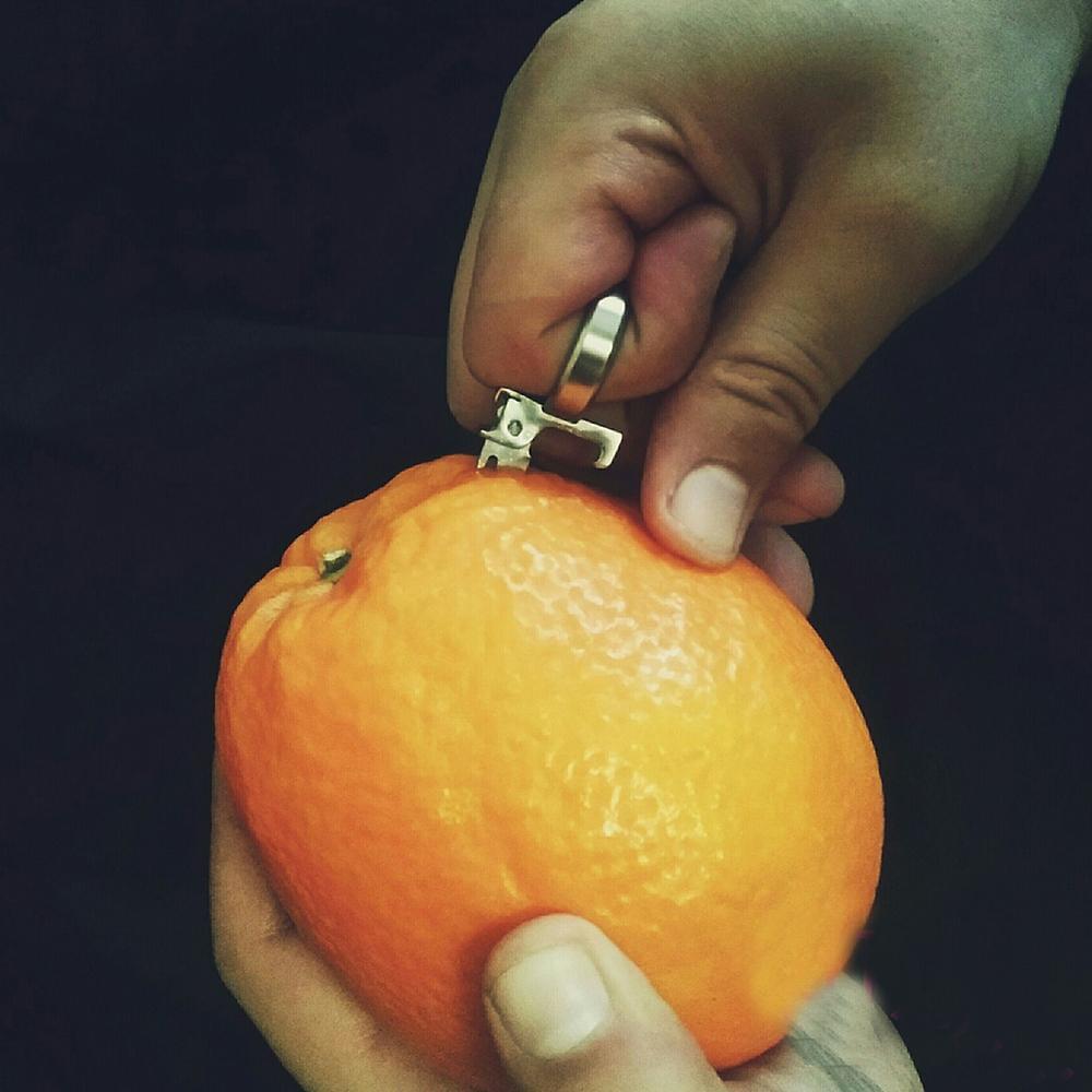 Folding Brass Knuckle Knife