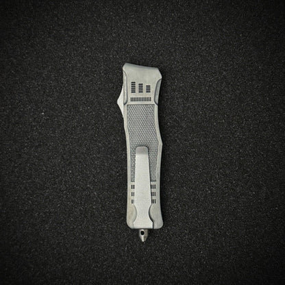 Silverout Strike knife