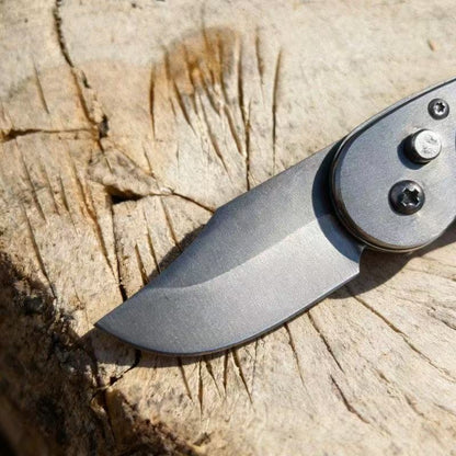 Blade detail on mini EDC utility tool